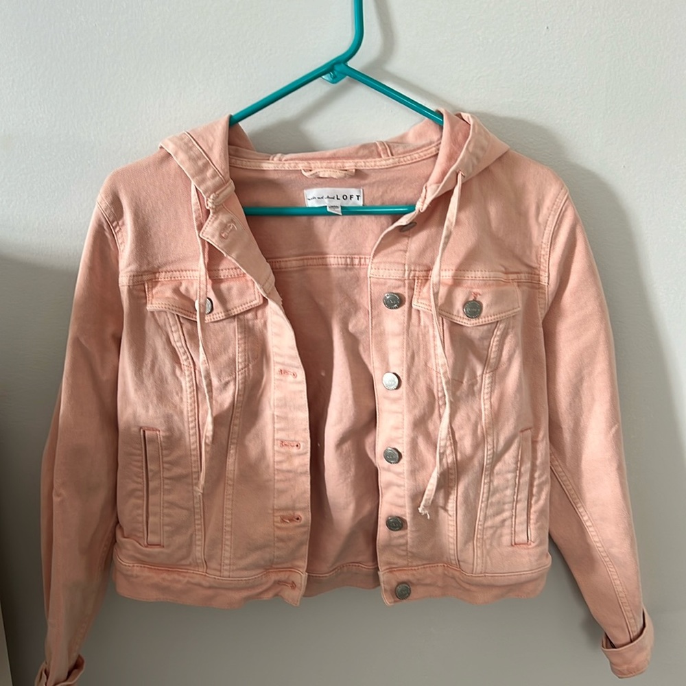 Women’s Size Small Loft Light Pink Denim Jacket with Hood - Perfect for Spring